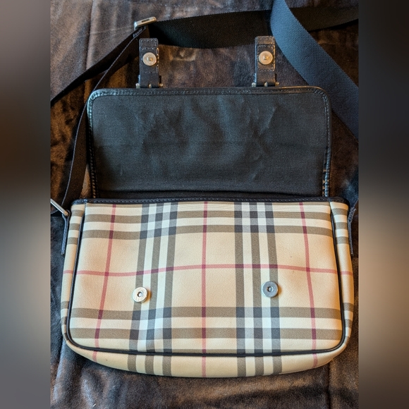 Burberry Prince of Gale Checkered Bag Canvas & Black Leather Trim Excellent! - Picture 6 of 17